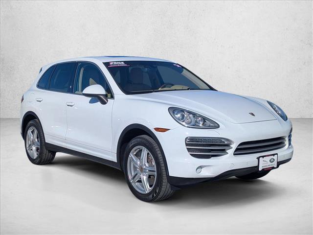 Used 2014 Porsche Cayenne Platinum Edition image 3