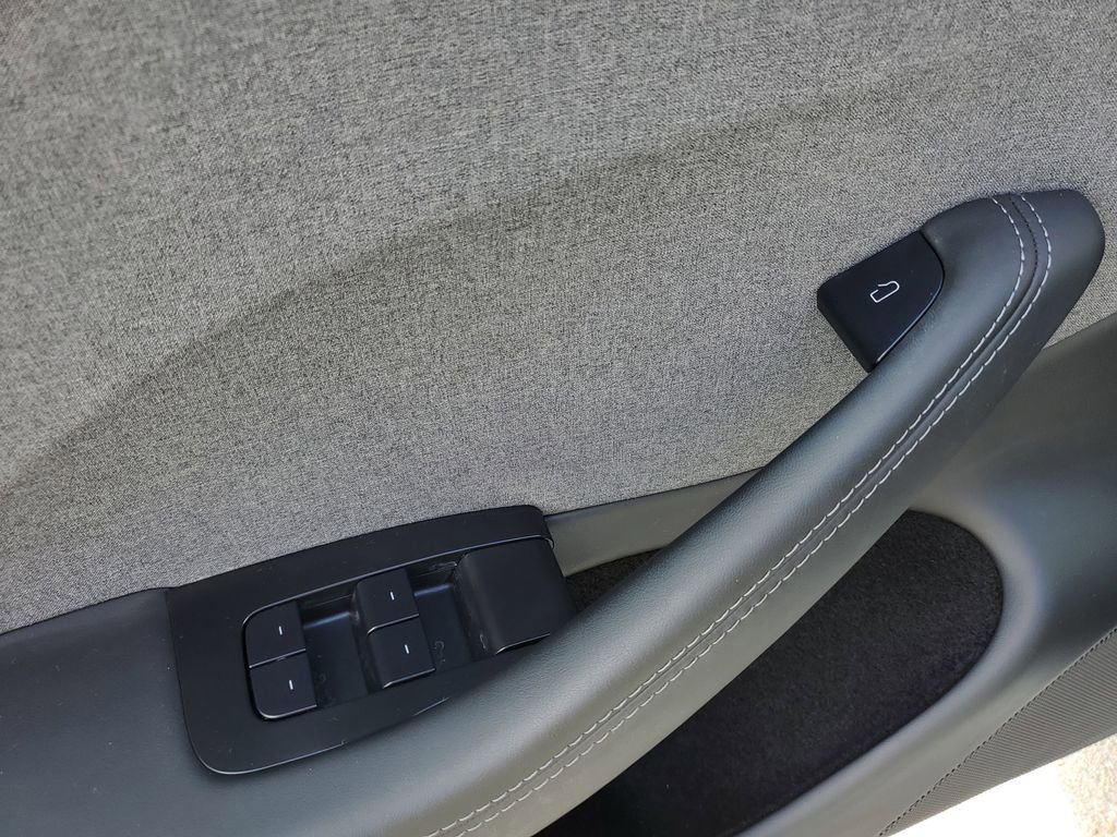 Used 2025 Tesla Model 3 Long Range image 17