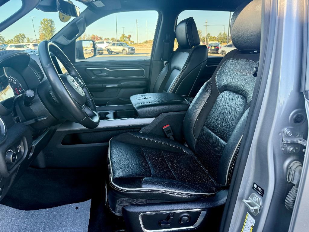 Used 2024 RAM 1500 Laramie image 11