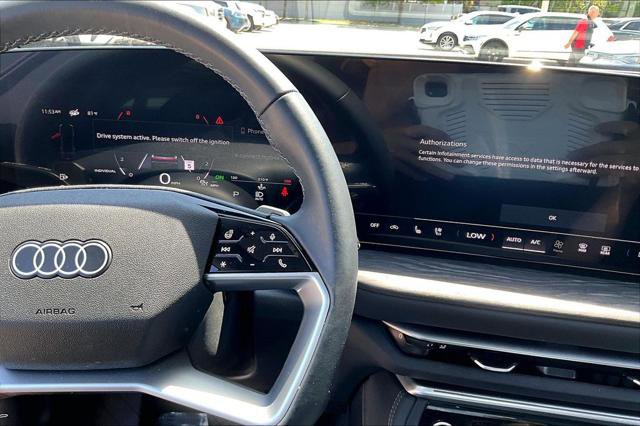 Certified 2025 Audi Q5 Premium Plus w/ Premium Plus AWD/4WD image 25