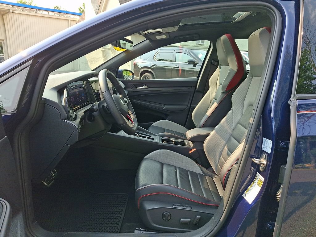 Used 2022 Volkswagen GTI SE FWD image 14