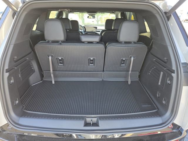New 2026 Buick Enclave Sport Touring w/ LPO, Floor Liner Package image 18