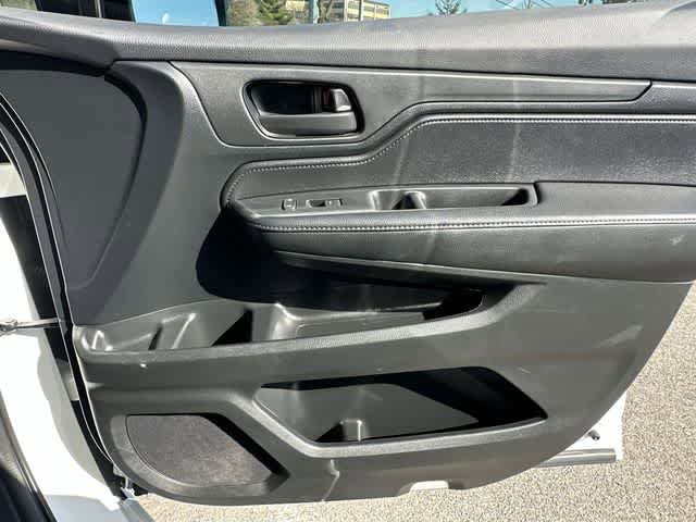 Used 2023 Honda Odyssey Sport image 22