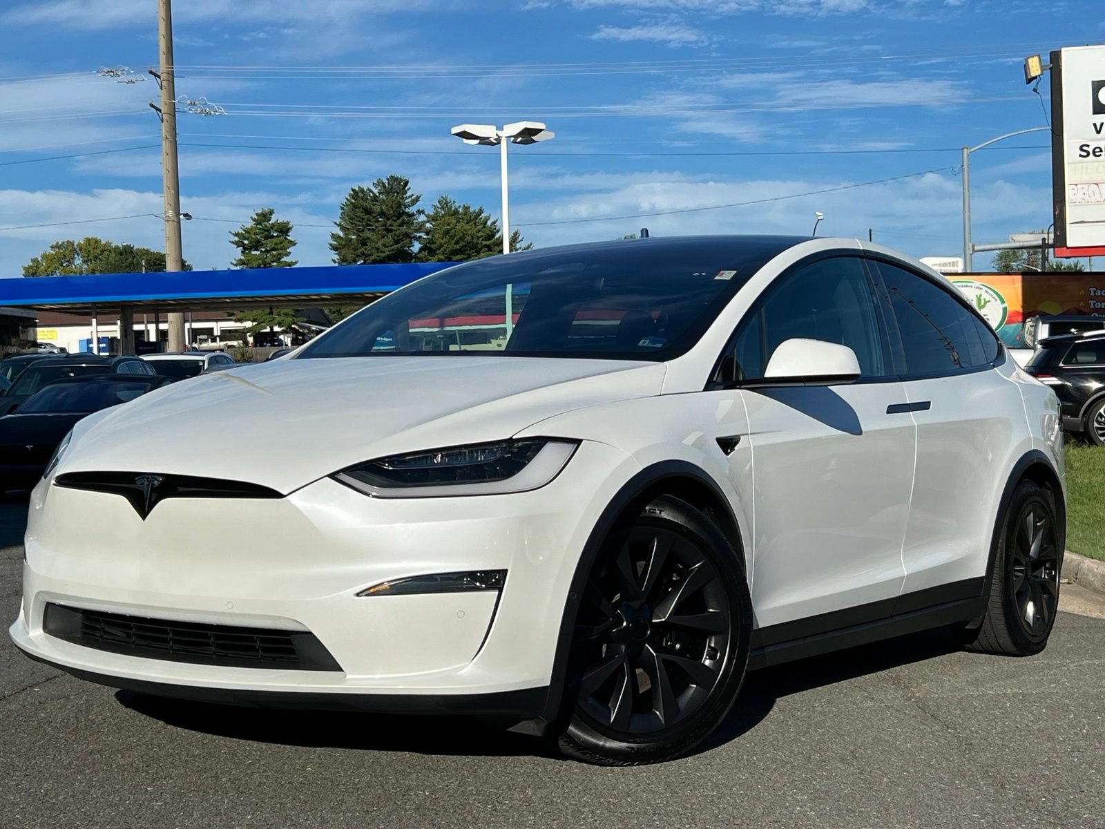 Used 2022 Tesla Model X Plaid AWD/4WD image 10