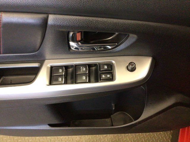 Used 2017 Subaru Crosstrek 2.0i Premium w/ Special Edition AWD/4WD image 11