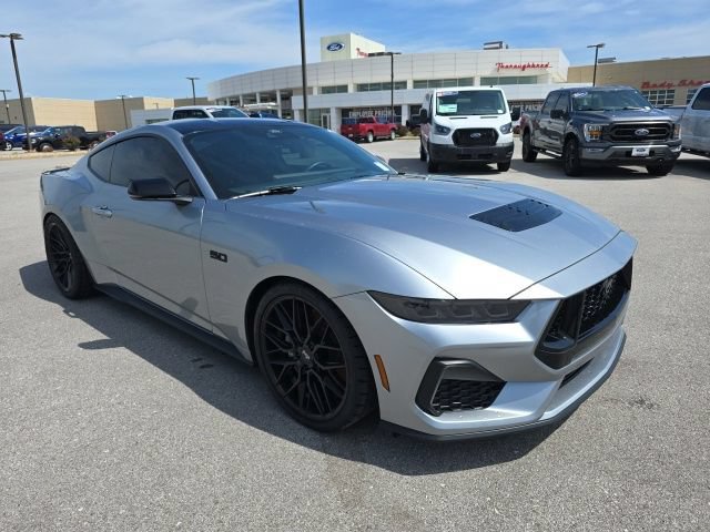 Used 2025 Ford Mustang GT Premium RWD image 7