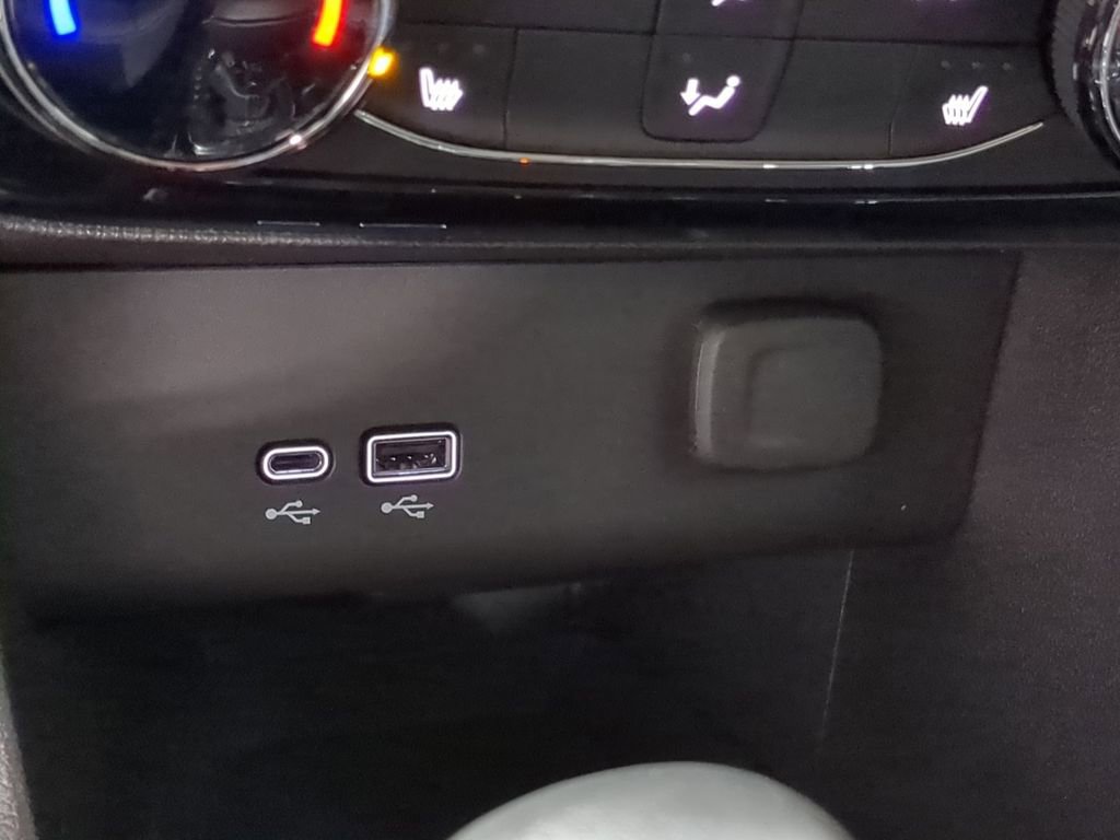 Used 2025 Buick Encore GX Sport Touring w/ Comfort Package image 42