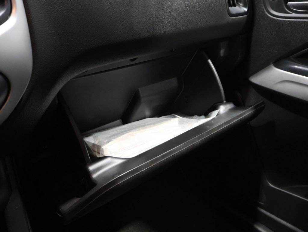 Used 2018 Chevrolet Colorado ZR2 w/ ZR2 Midnight Special Edition image 29