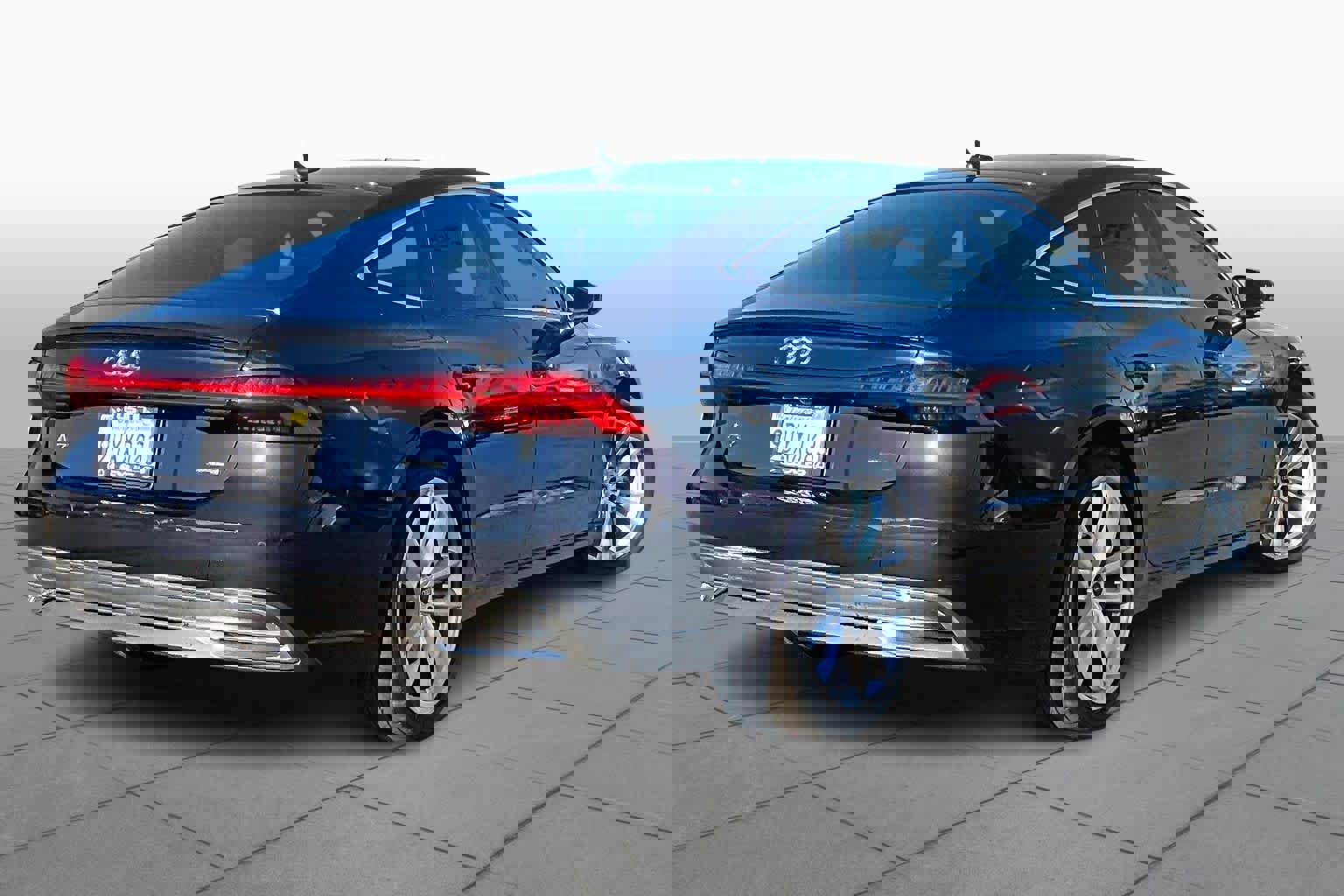 Used 2022 Audi A7 3.0T Premium w/ Convenience Package image 12