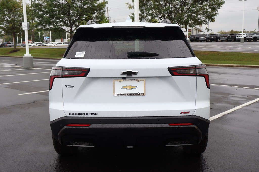 New 2027 Chevrolet Equinox RS w/ Safety and Technology Package AWD/4WD image 6