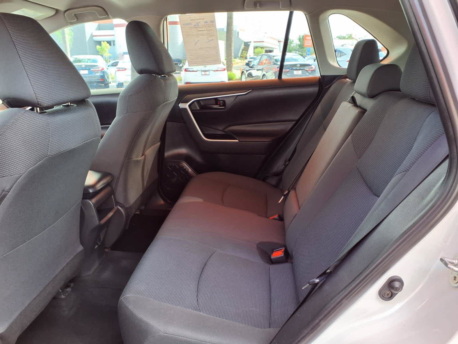 Used 2020 Toyota RAV4 LE w/ Carpet Mat Package FWD image 11