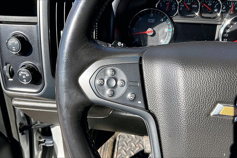 Used 2017 Chevrolet Silverado 1500 LTZ w/ Sport Package AWD/4WD image 12