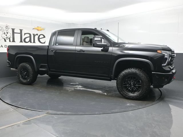 New 2026 Chevrolet Silverado 2500 ZR2 w/ LPO, Dark Essentials Package AWD/4WD image 6
