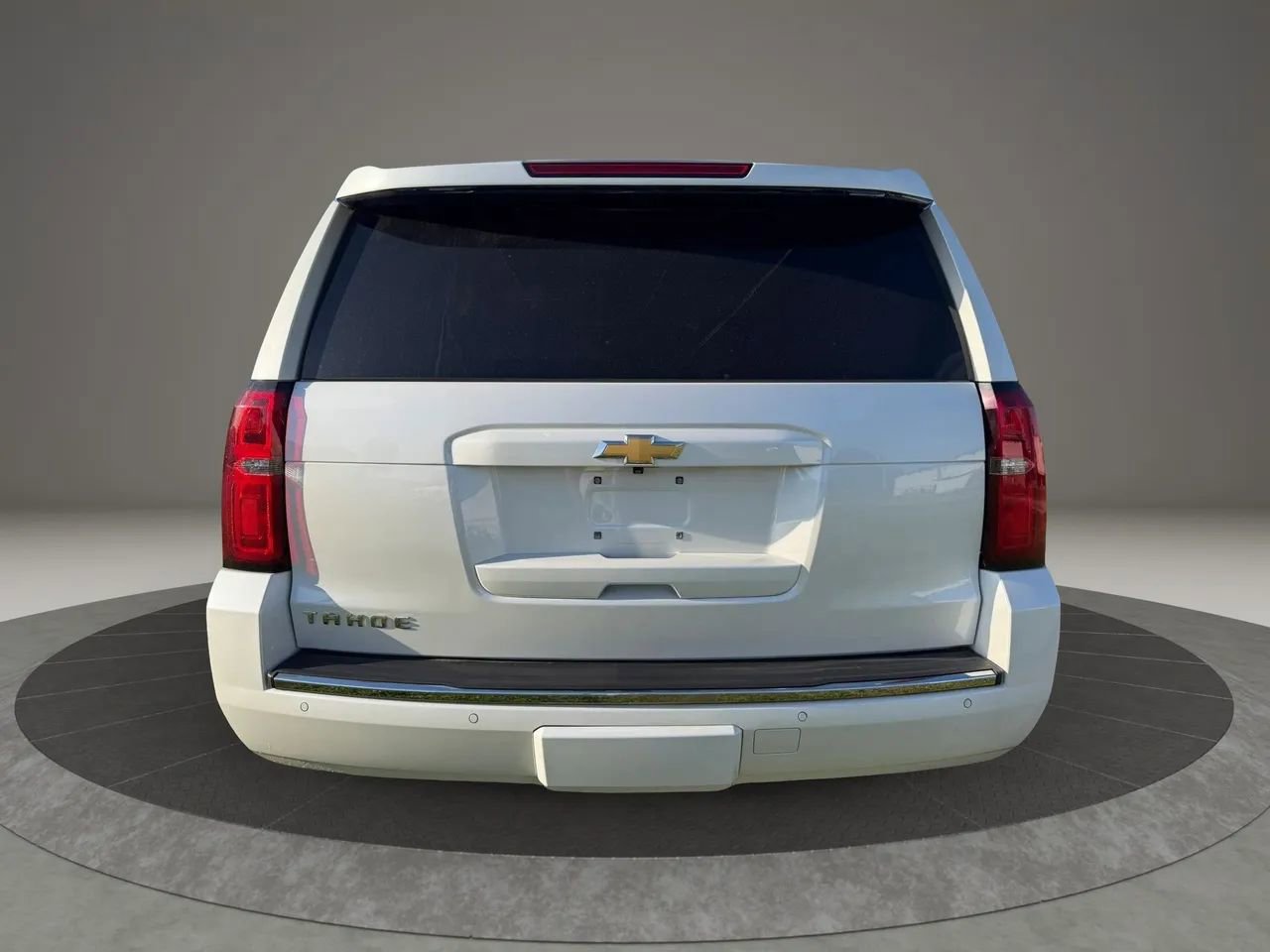 Used 2016 Chevrolet Tahoe LTZ AWD/4WD image 4