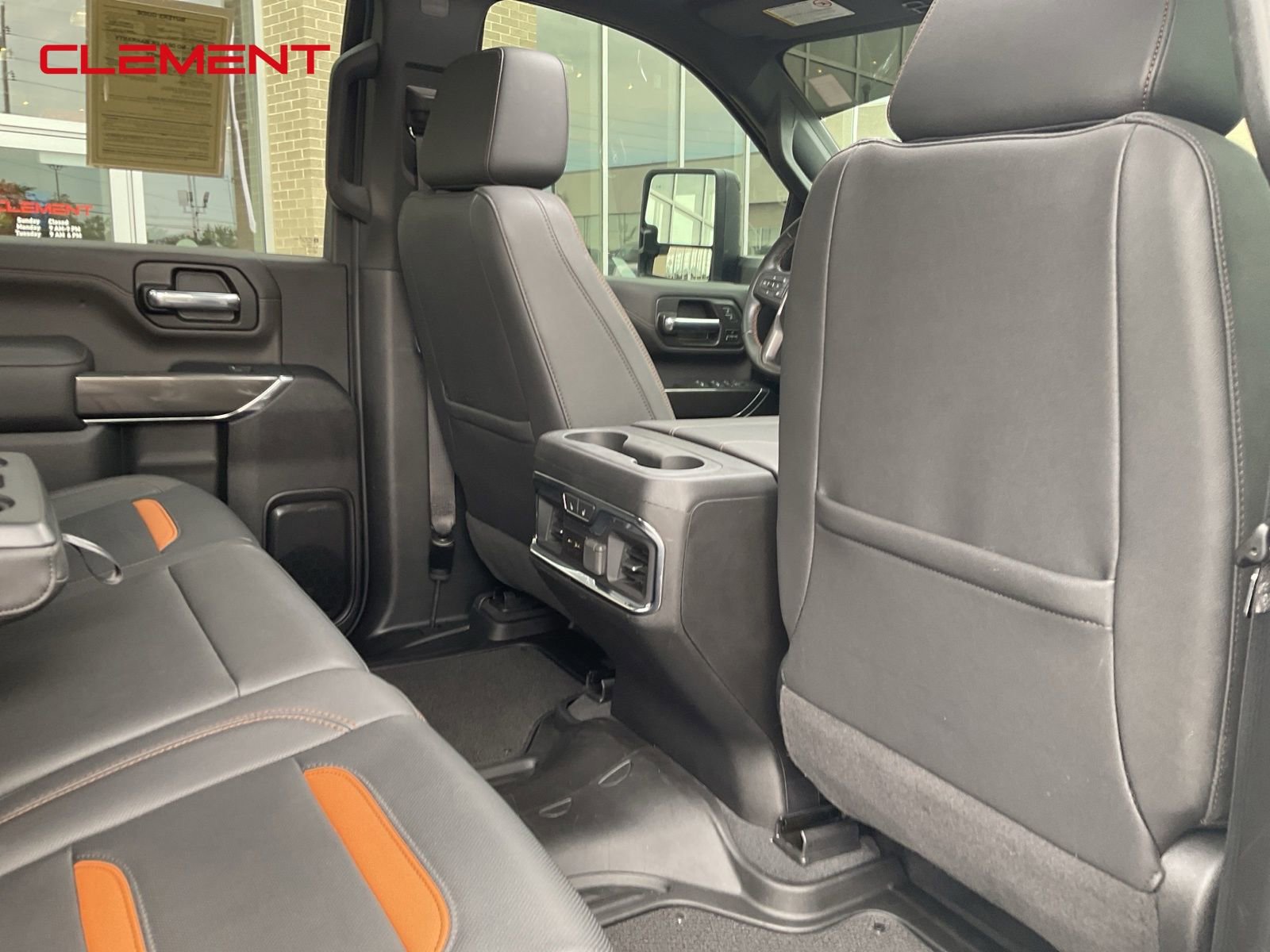 Used 2023 GMC Sierra 2500 AT4 w/ AT4 Premium Plus Package image 29