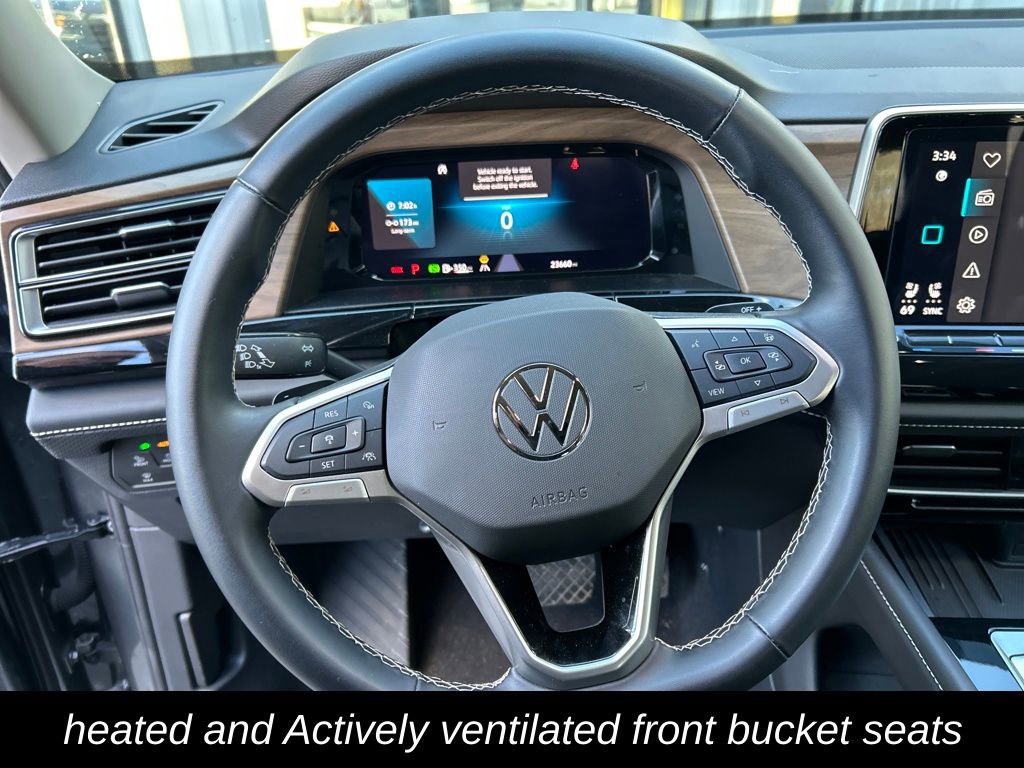 Used 2025 Volkswagen Atlas SE image 15