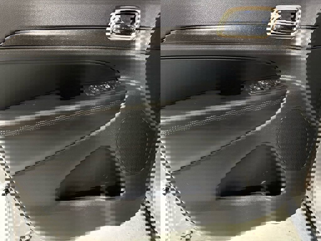 Used 2016 Jeep Grand Cherokee Laredo w/ Quick Order Package 23E image 14