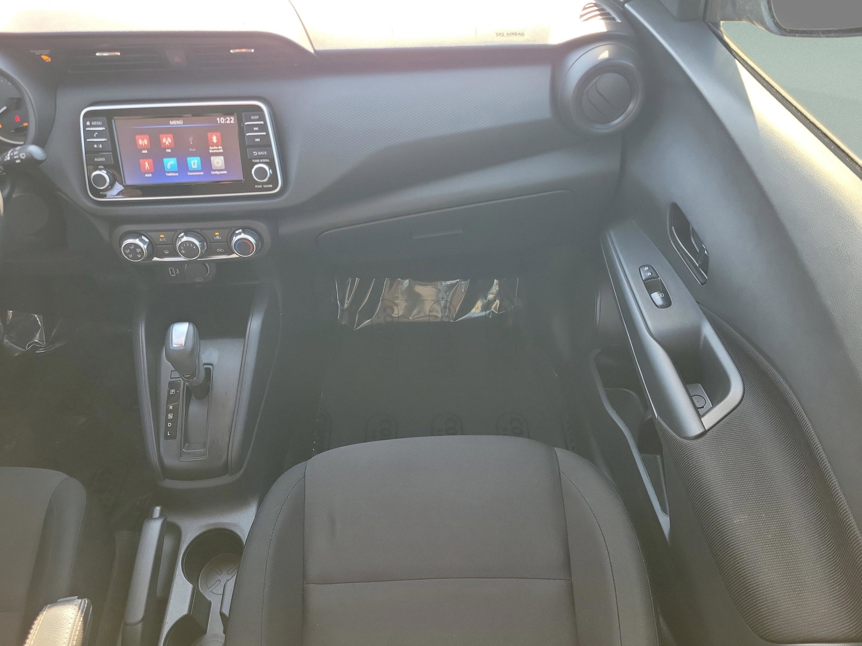 Certified 2024 Nissan Kicks S image 17