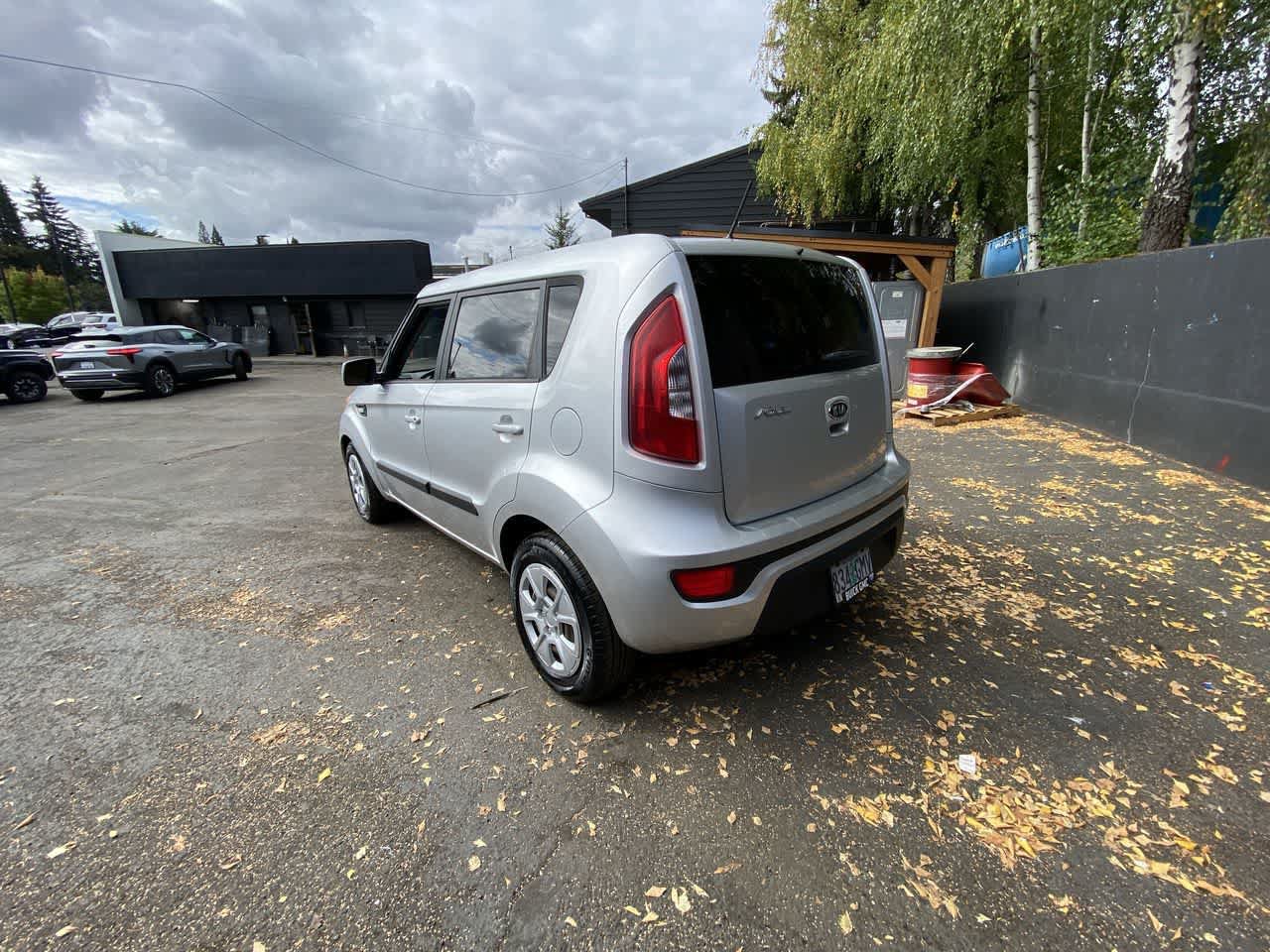 Used 2012 Kia Soul FWD image 4