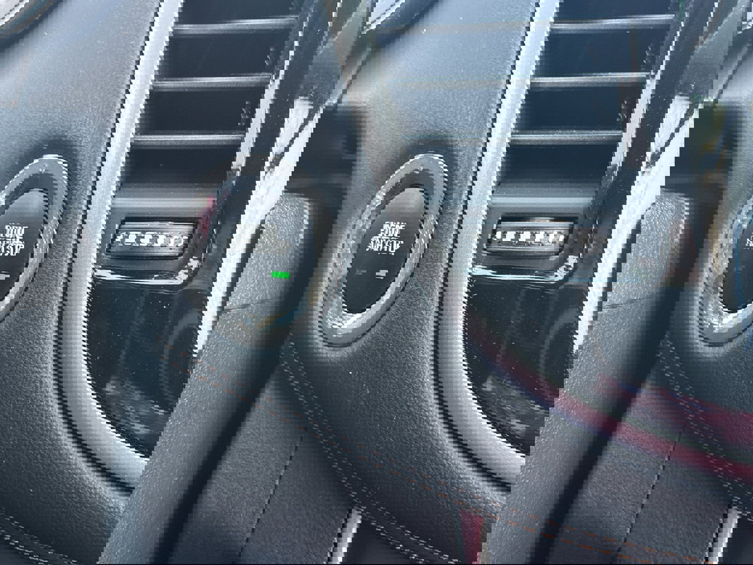 Used 2019 Chevrolet Trax LT w/ LT Convenience Package image 18