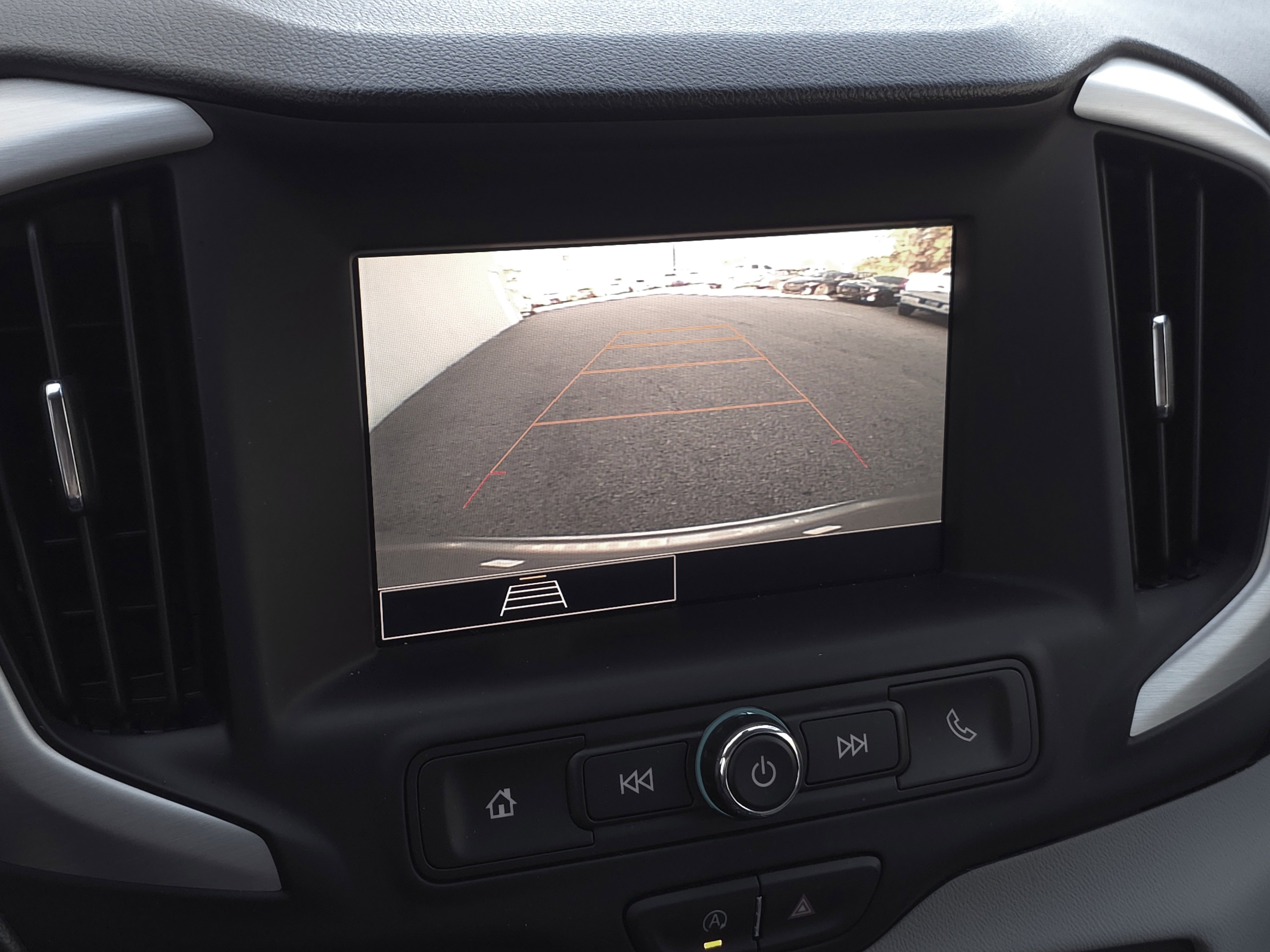 Used 2024 GMC Terrain SLE image 20