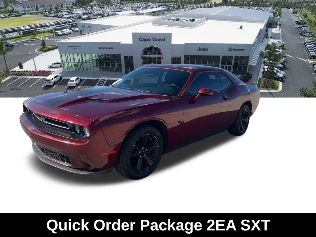 Used 2020 Dodge Challenger SXT RWD image 3