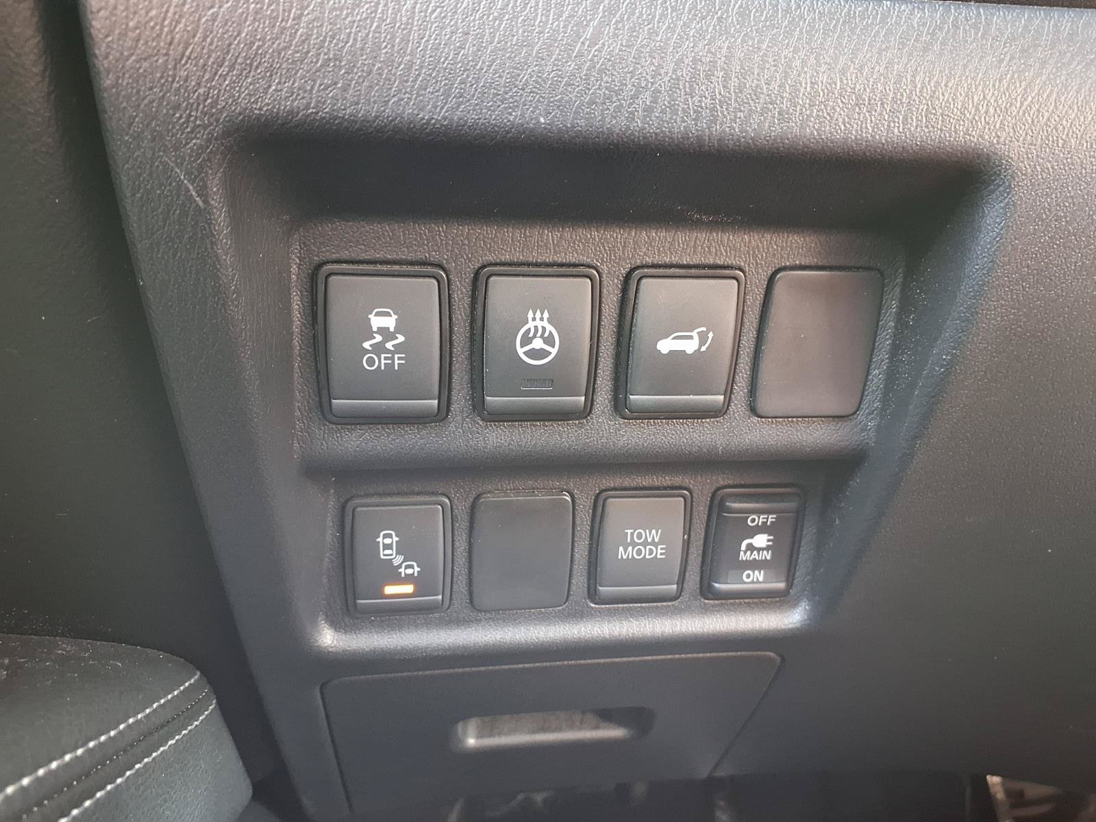 Used 2019 Nissan Pathfinder SL AWD/4WD image 16
