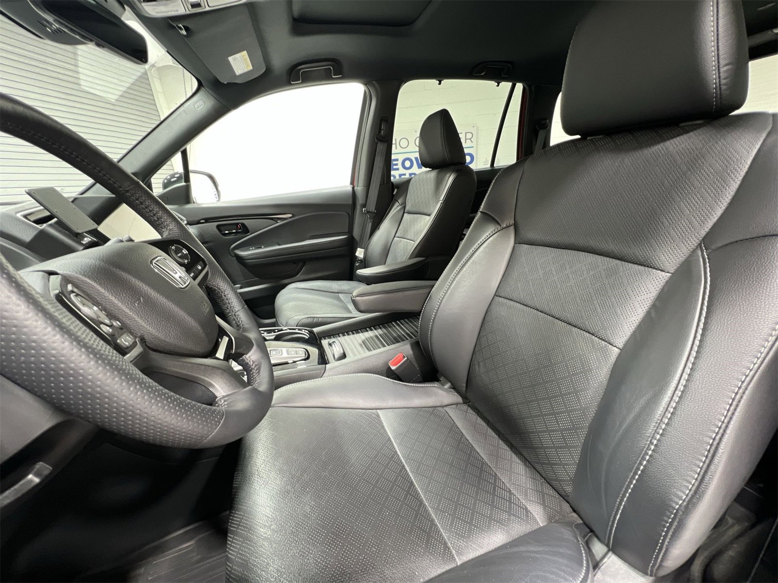 Used 2022 Honda Passport Elite image 11