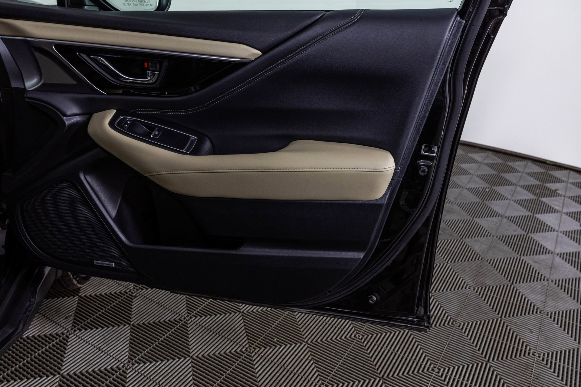 Used 2025 Subaru Outback Limited w/ Popular Package #2 image 79