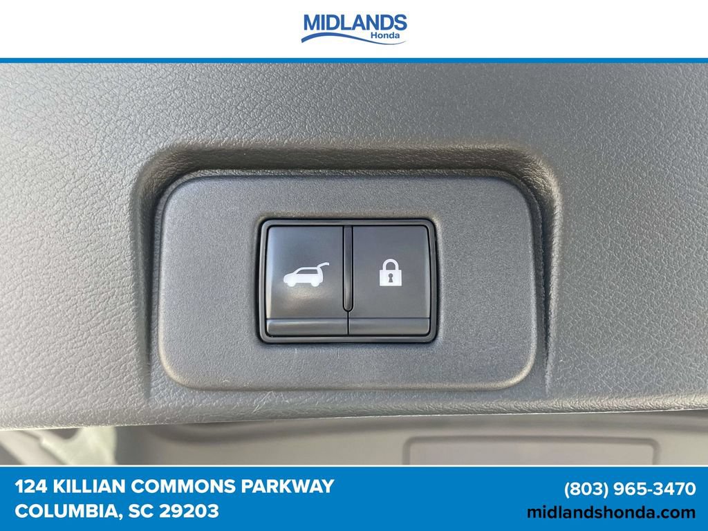 Used 2024 Nissan Rogue SV w/ SV Premium Package FWD image 9
