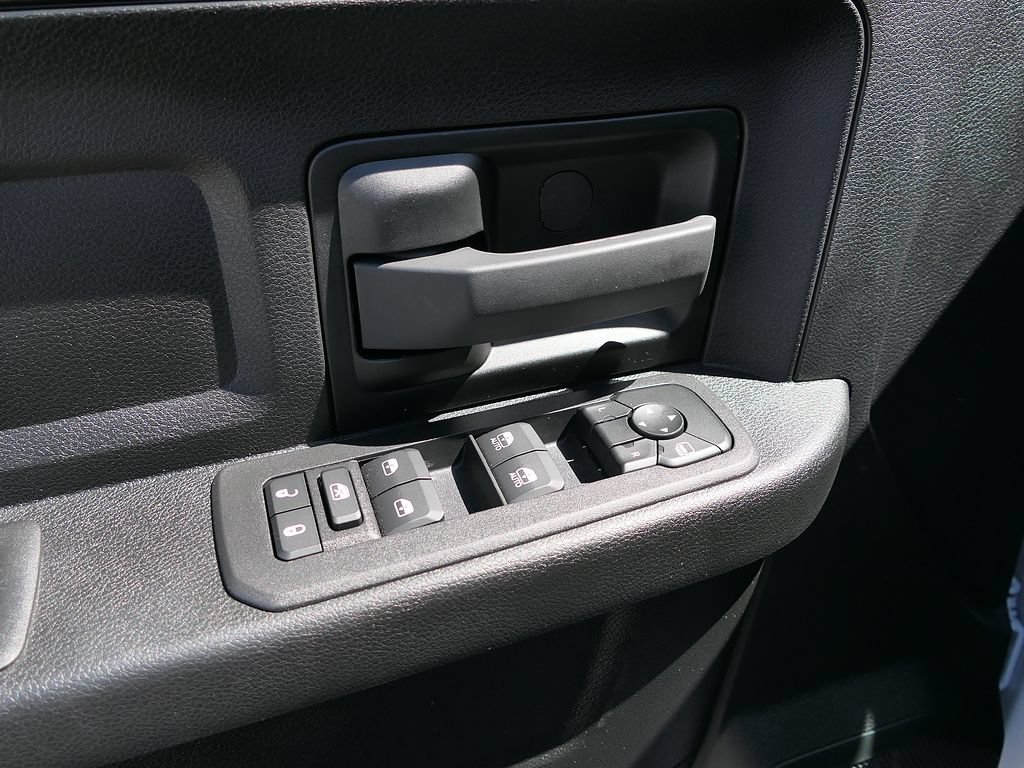 New 2026 RAM 3500 Tradesman AWD/4WD image 17