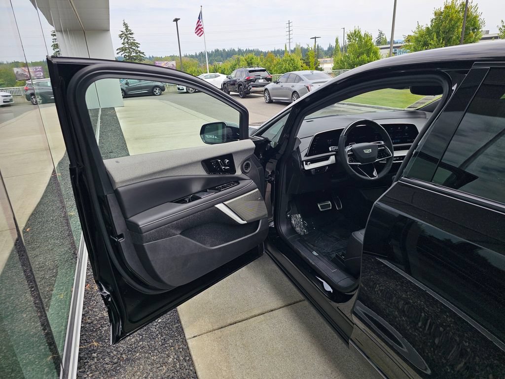 New 2026 Cadillac Optiq Sport 1 AWD/4WD image 18