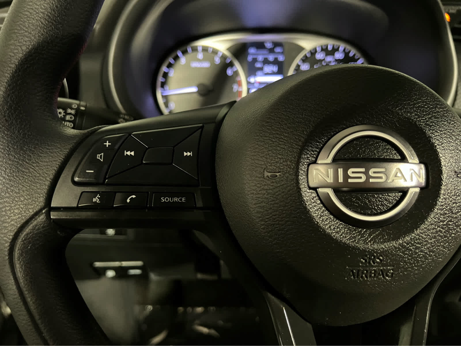 Certified 2025 Nissan Kicks Play S FWD image 17