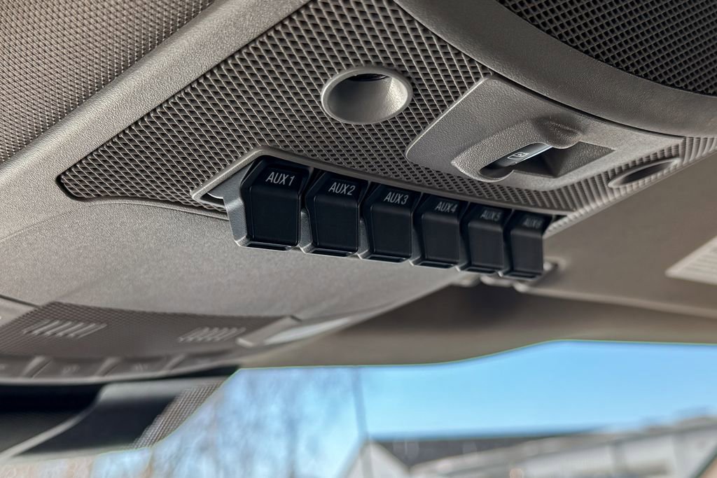 Certified 2021 Ford F350 Lariat AWD/4WD image 31