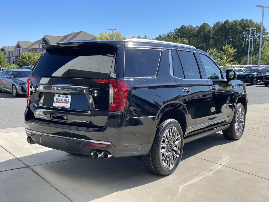 Used 2024 GMC Yukon Denali Ultimate AWD/4WD image 5
