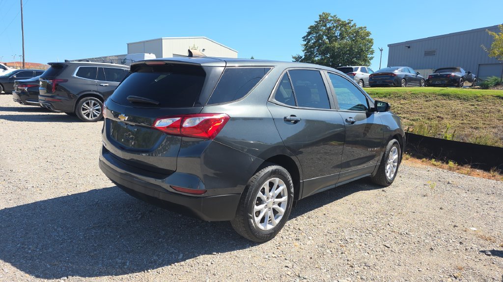 Used 2020 Chevrolet Equinox LS w/ LS Convenience Package FWD image 7