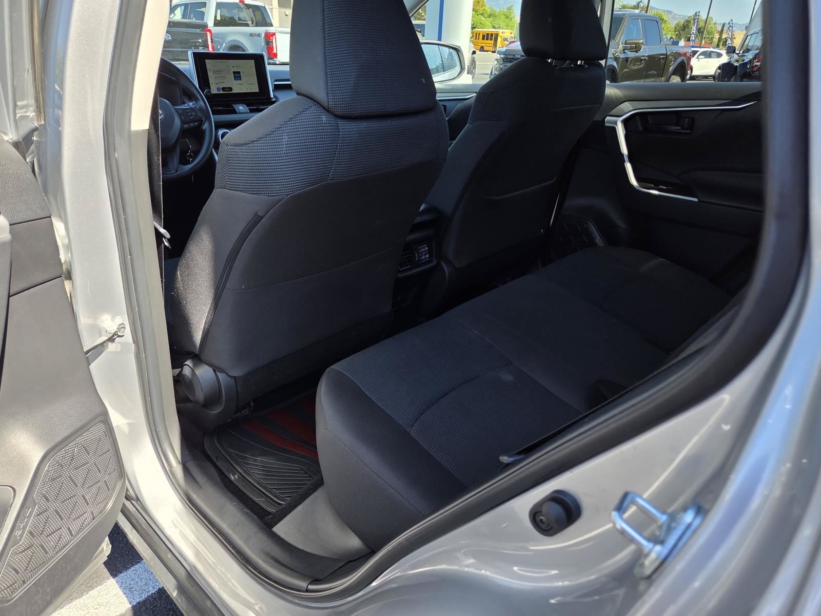 Used 2025 Toyota RAV4 LE AWD/4WD image 14