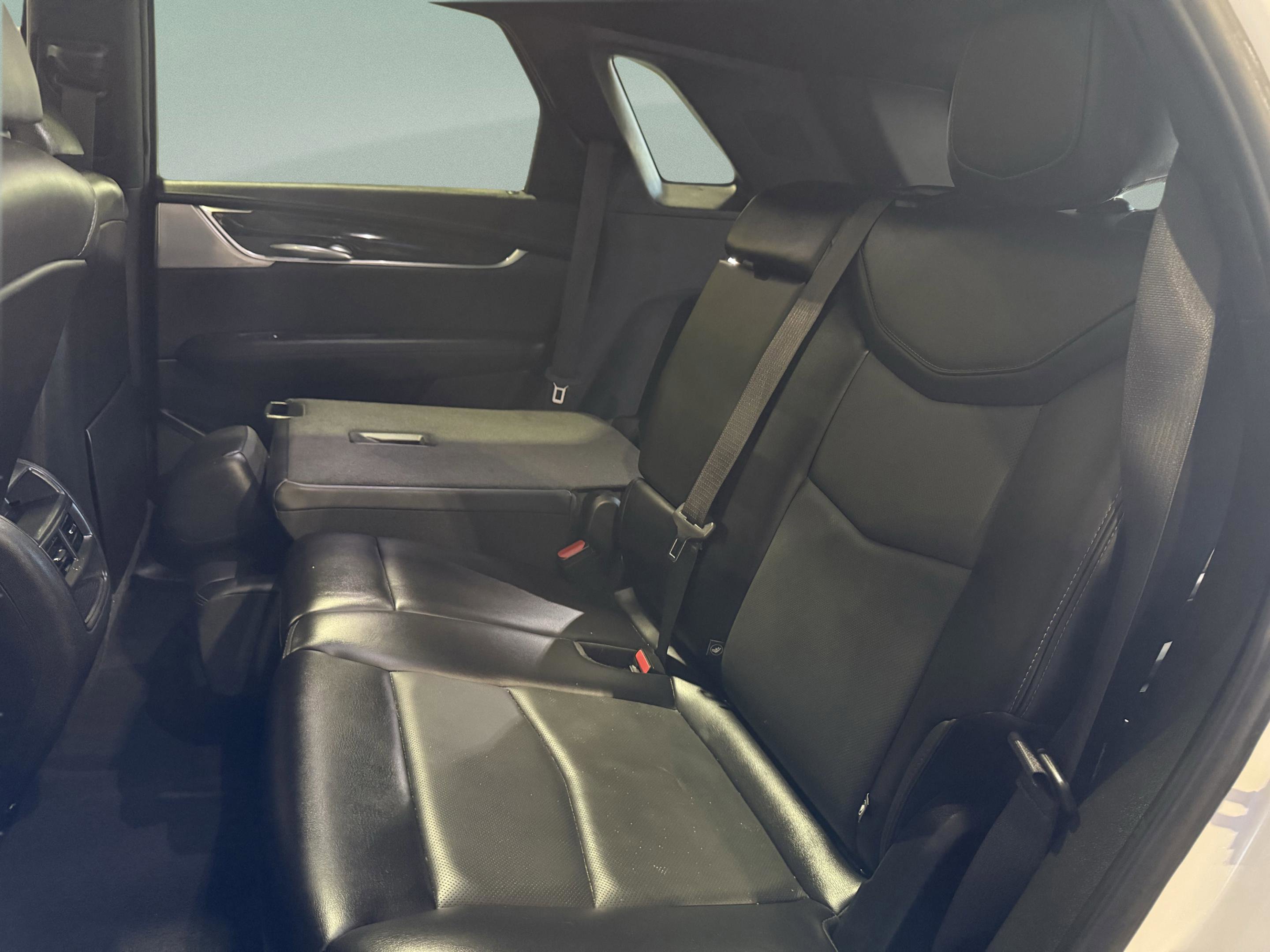 Used 2024 Cadillac XT5 Premium Luxury image 31