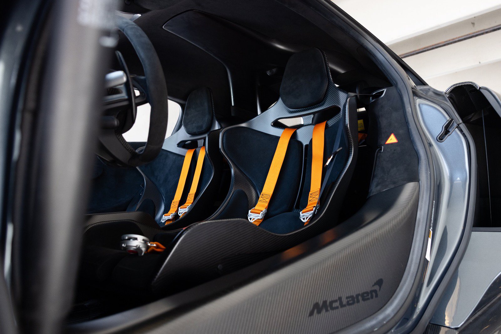 Used 2020 McLaren 620R RWD image 62