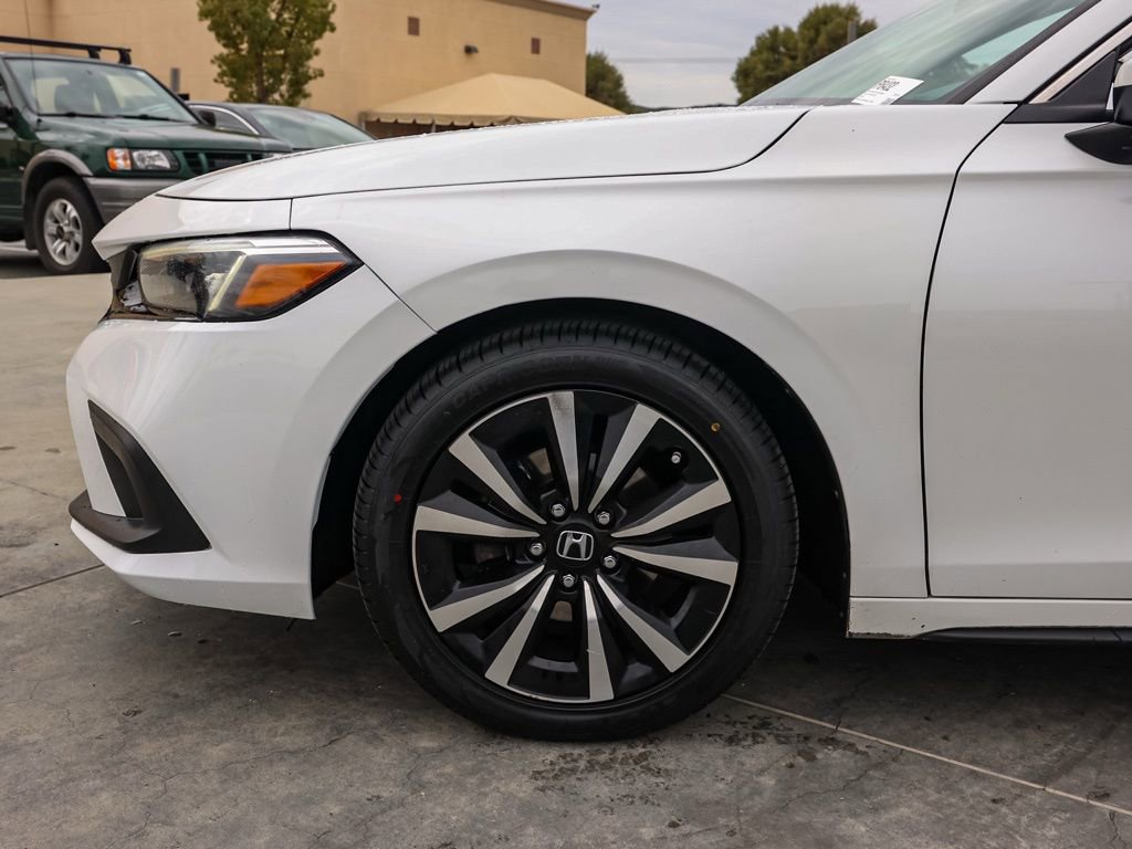 Used 2024 Honda Civic EX-L image 11