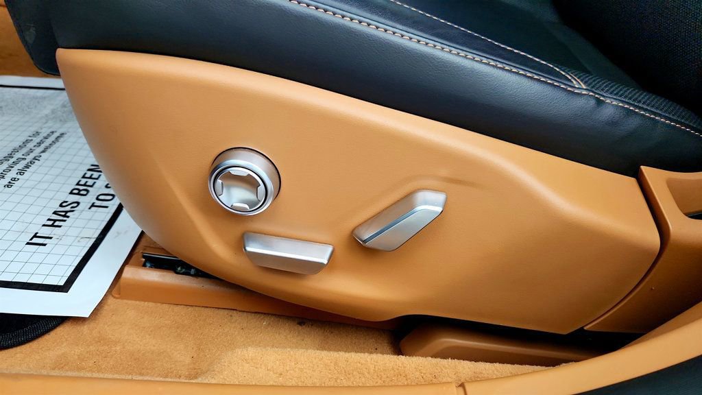 Used 2024 Lucid Air Touring image 12