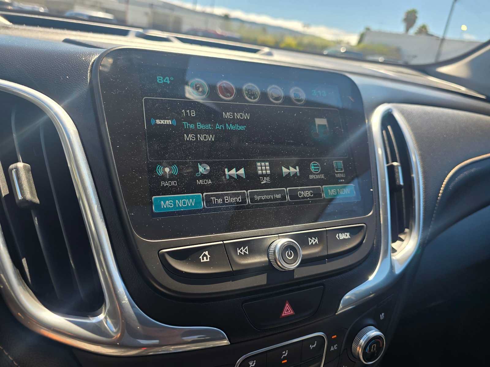 Used 2018 Chevrolet Equinox Premier AWD/4WD image 28