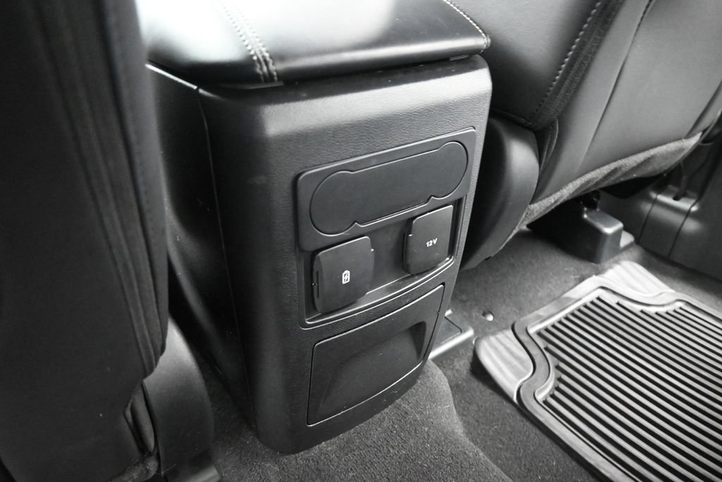 Used 2024 Ford Explorer XLT w/ Equipment Group 202A AWD/4WD image 15