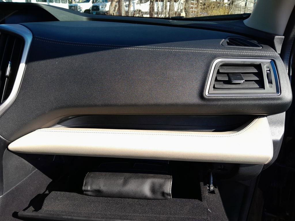 Used 2022 Subaru Ascent Limited image 44