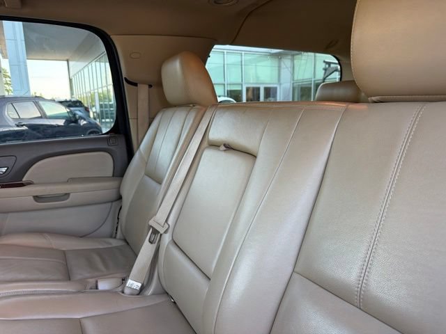 Used 2012 Chevrolet Suburban LT w/ Texas Edition RWD image 9