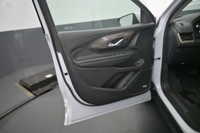 Used 2023 GMC Terrain Denali w/ LPO, Floor Liner Package AWD/4WD image 12