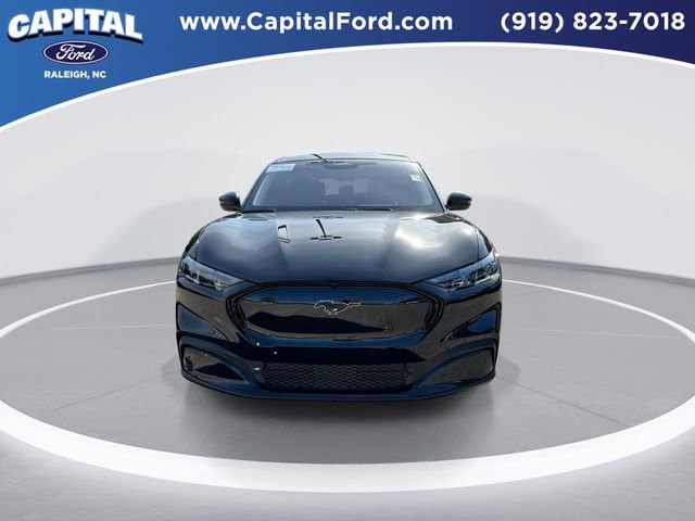 Certified 2025 Ford Mustang Mach-E Premium AWD/4WD image 3