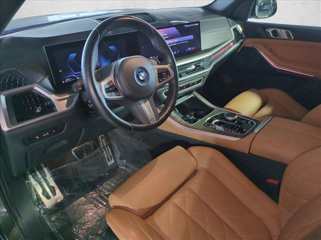 Used 2024 BMW X5 xDrive50e w/ M Sport Package AWD/4WD image 10
