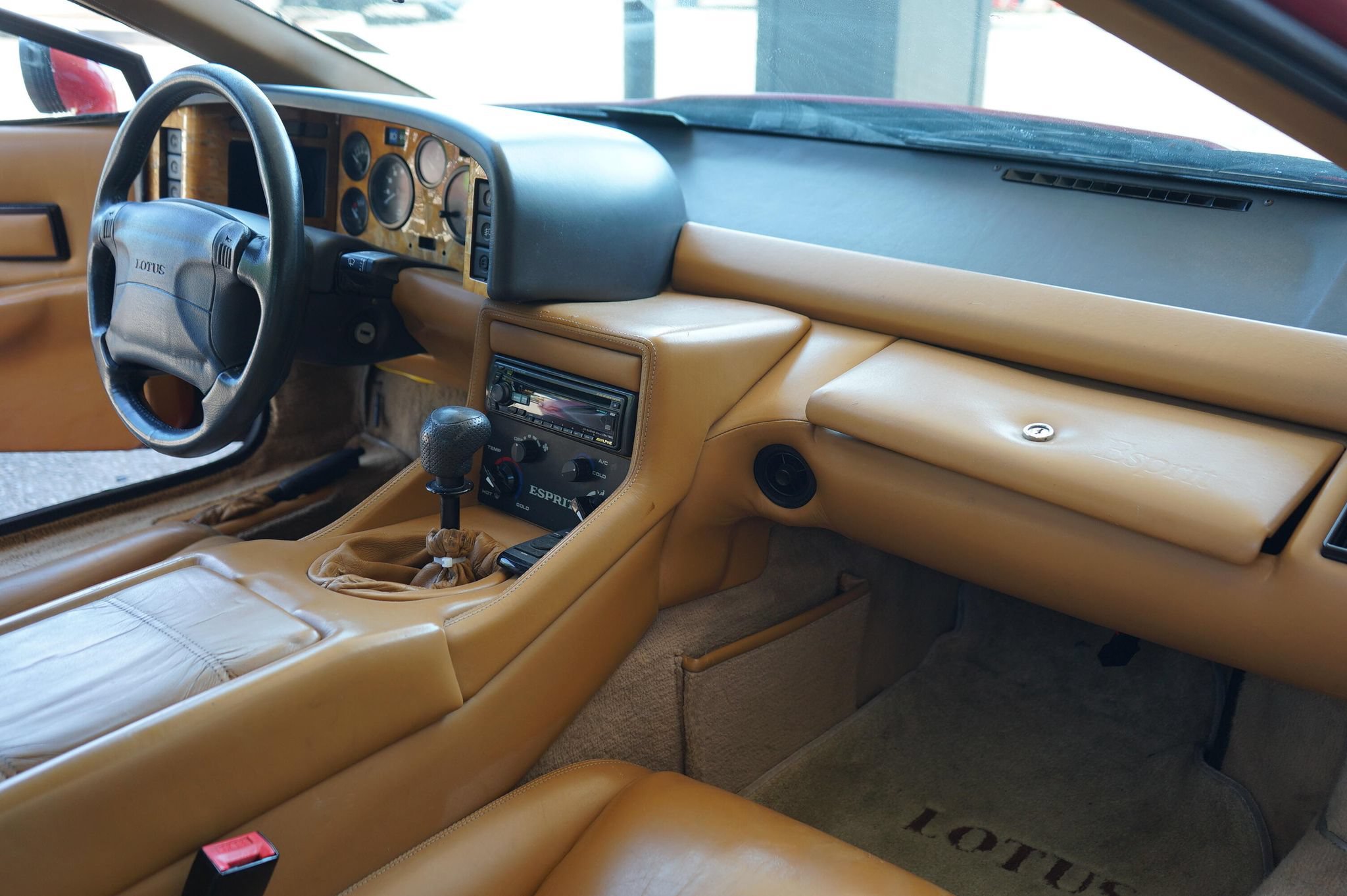 Used 1990 Lotus Esprit SE RWD image 16