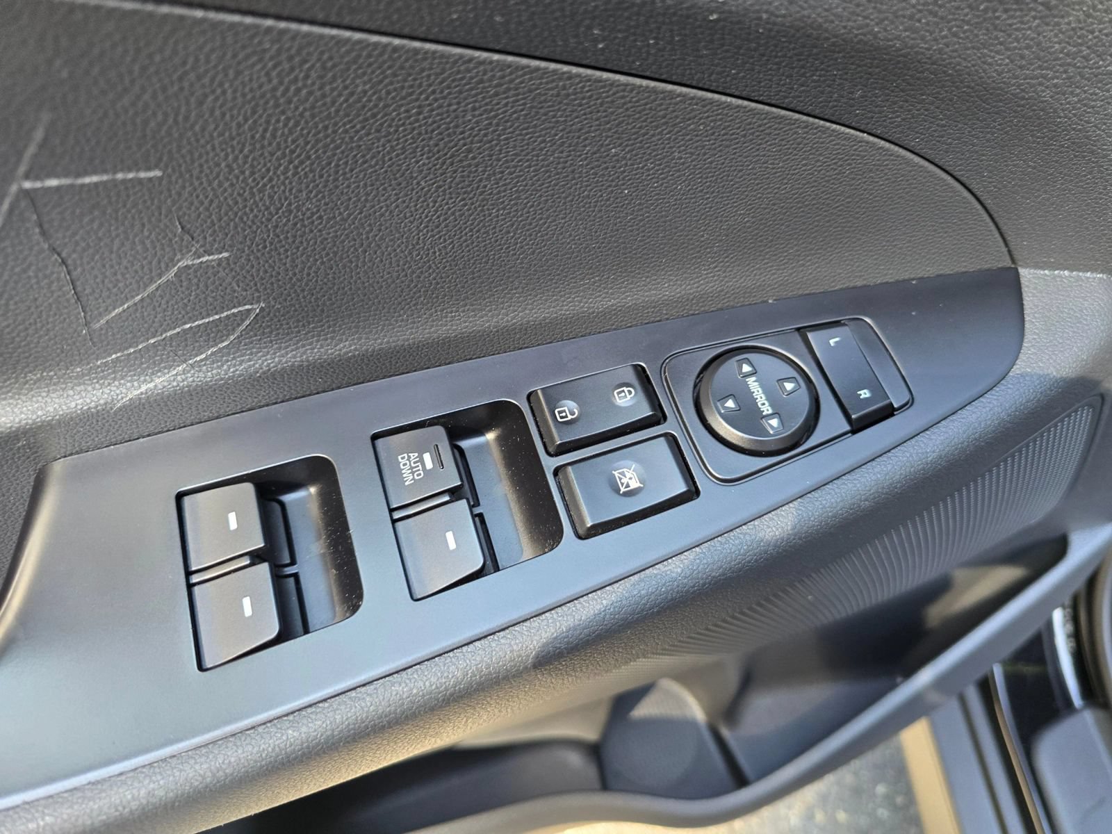 Used 2018 Hyundai Tucson SE AWD/4WD image 18